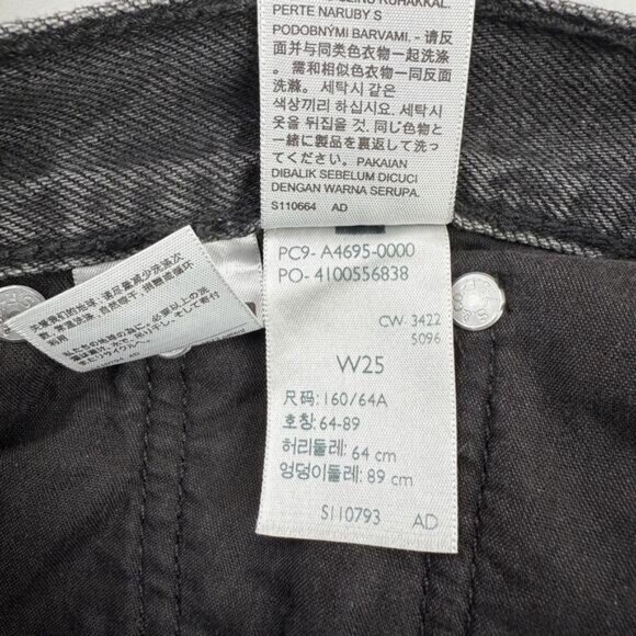 Levi's 80s Mom Short In Not To Interrupt Black Size 25 - Picture 9 of 9